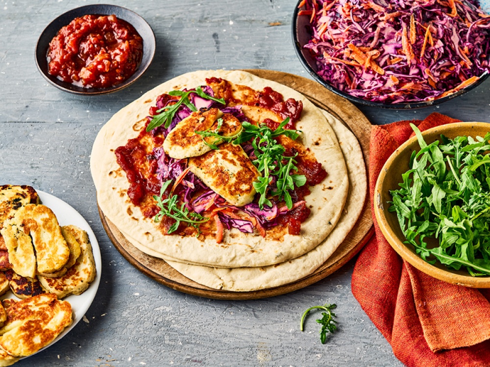 Make these Delicious Halloumi Flatbreads with Tomato and Chilli Chutney